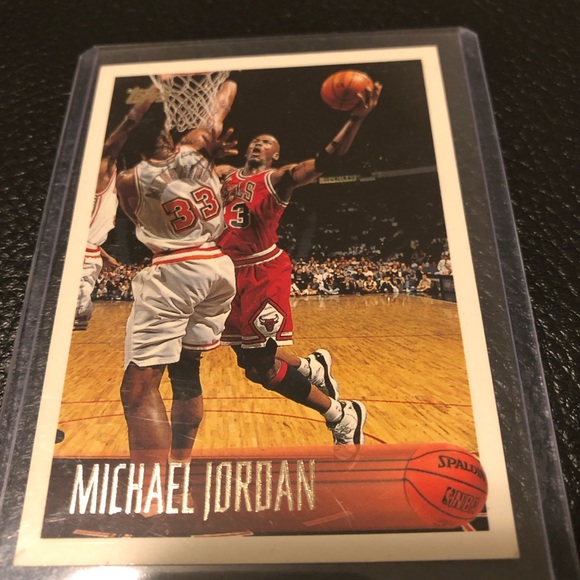 Ungraded Michael Jordan 1996 Topps #139 Card Mint Condition - Picture 4 of 6
